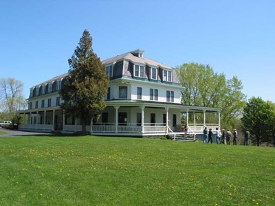 Grand Isle Lake House