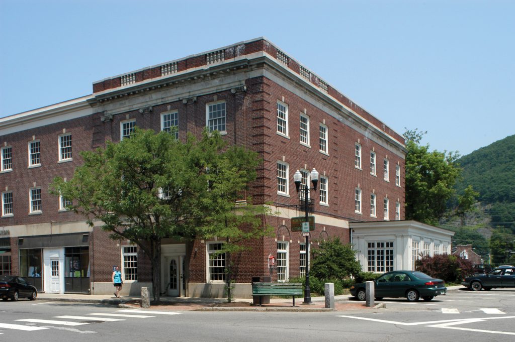 Preservation Grant Awarded: $23,000 Total Project Costs: $250,000